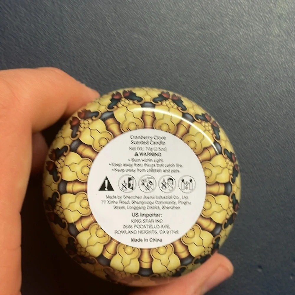 Cranberry Clove Scented Candle - Picture 2 of 3